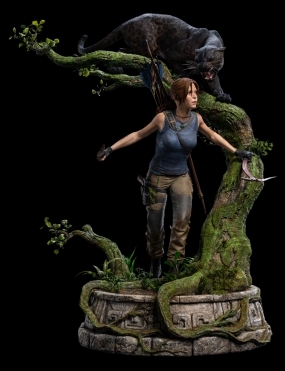 LARA CROFT QUEEN OF THE JUNGLE